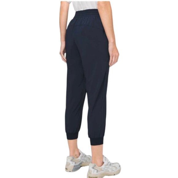 Lululemon Wanderer Cropped Jogger Pant - Picture 2 of 9